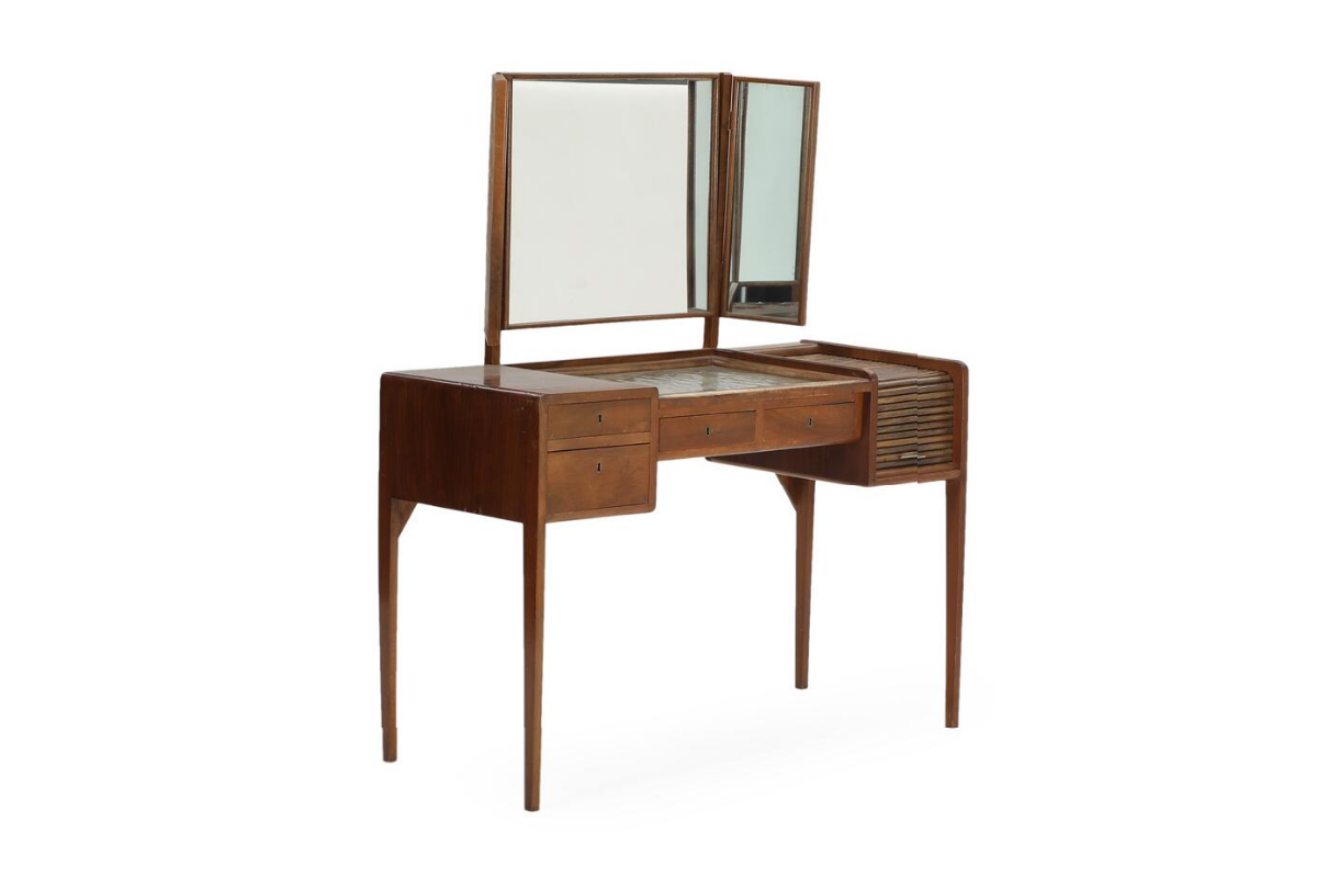 vintage-dressing-table-scandinavia-1940s